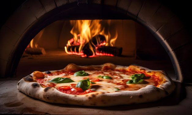 A História da Pizza: Uma Delícia Através dos Séculos