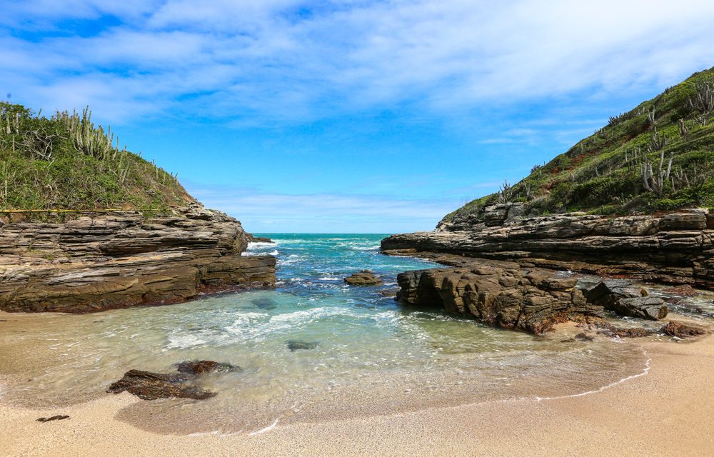 Desbrave as Praias Escondidas pela Natureza de Búzios